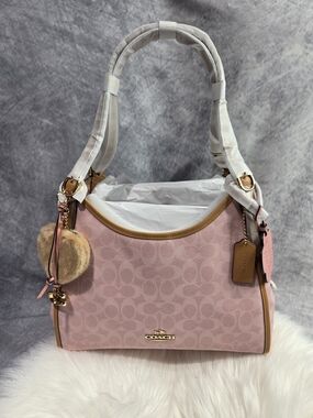 Coach Erin shoulder bag in the color Powder Pink